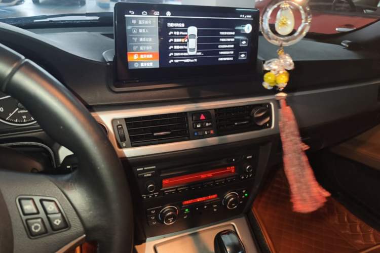 Used BMW 3 Series 2011 320i Convertible Coupe Audio And AC Panel