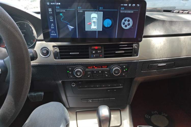 Used BMW 3 Series 2011 320i Luxury Edition Audio And AC Panel