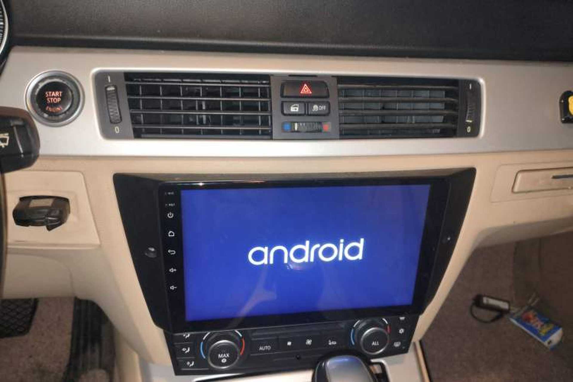 Used BMW 3 Series 2011 318i Leading Model Audio And AC Panel