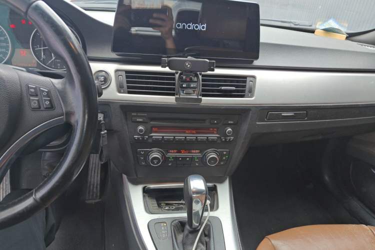 Used BMW 3 Series 2011 320i Convertible Coupe Audio And AC Panel