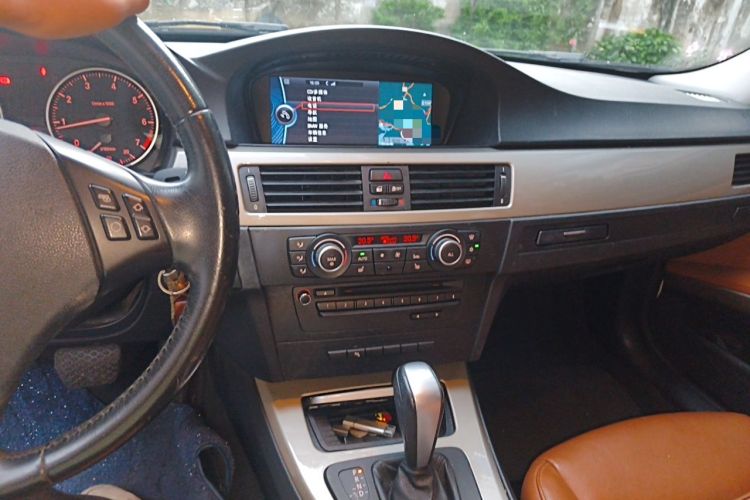 Used BMW 3 Series 2011 320i Luxury Edition Audio And AC Panel