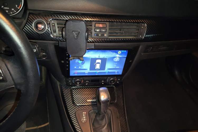 Used BMW 3 Series 2011 320i Convertible Coupe Audio And AC Panel