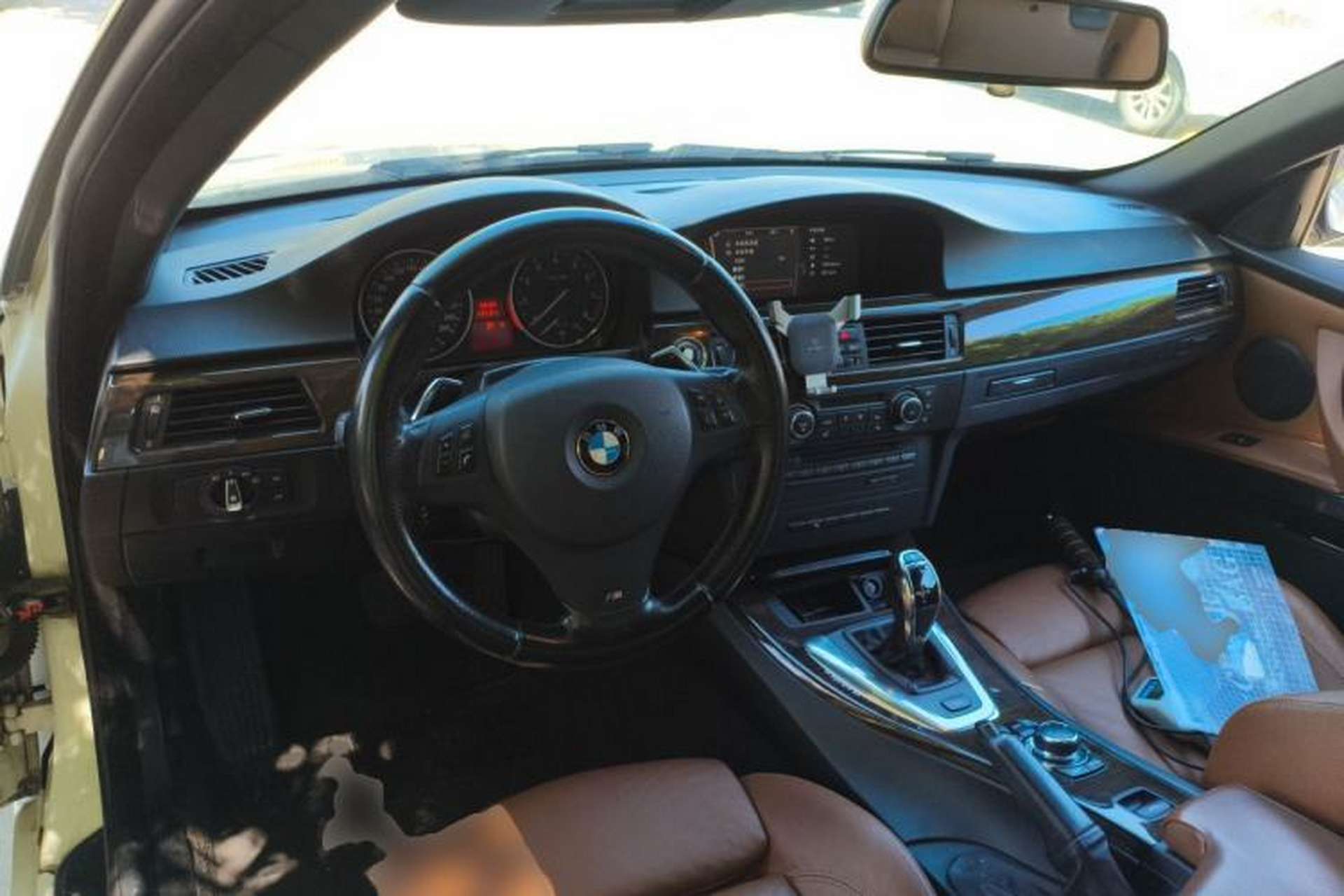 Used BMW 3 Series 2011 335i Convertible Coupe Center Console