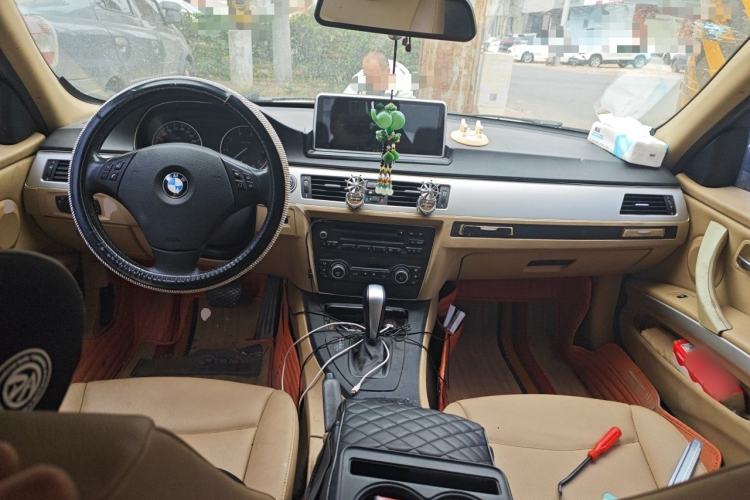 Used BMW 3 Series 2011 318i Leading Model Center Console