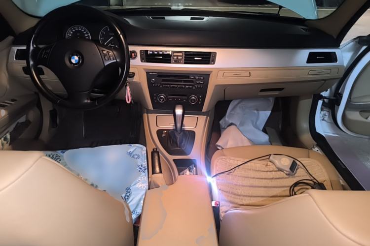 Used BMW 3 Series 2011 318i Leading Model Center Console