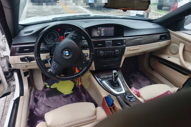 Used BMW 3 Series 2011 335i Convertible Coupe Center Console