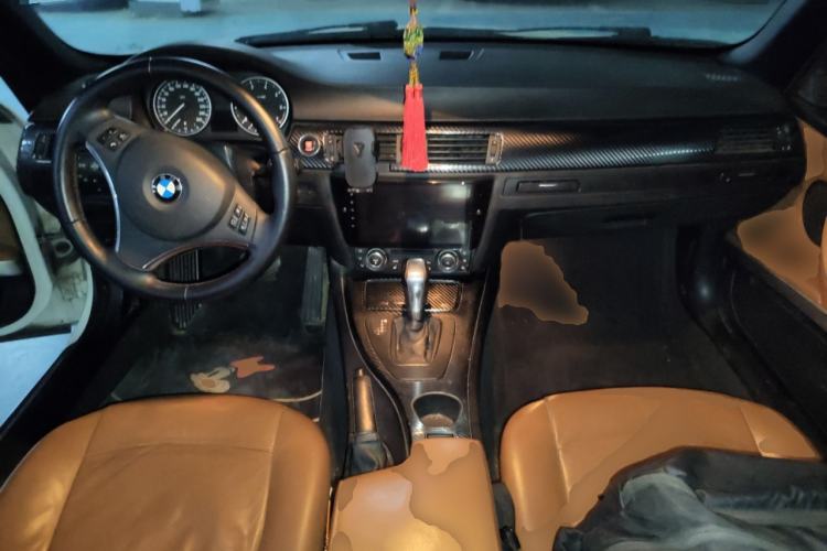 Used BMW 3 Series 2011 320i Convertible Coupe Center Console