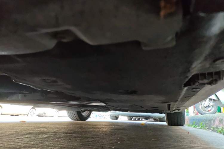 Used BMW 3 Series 2011 320i Luxury Edition Chassis Front Left