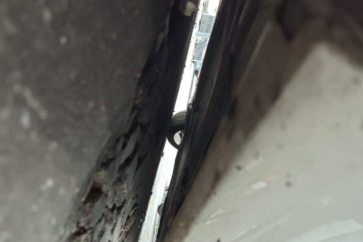 Used BMW 3 Series 2011 325i two-door coupe Chassis Front Left