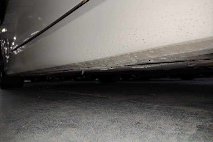 Used BMW 3 Series 2011 320i Convertible Coupe Chassis Front Right