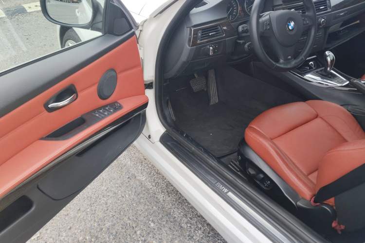 Used BMW 3 Series 2011 335i Convertible Coupe Driver Seat