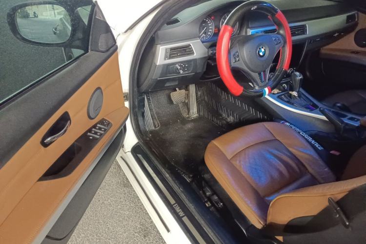 Used BMW 3 Series 2011 320i Convertible Coupe Driver Seat