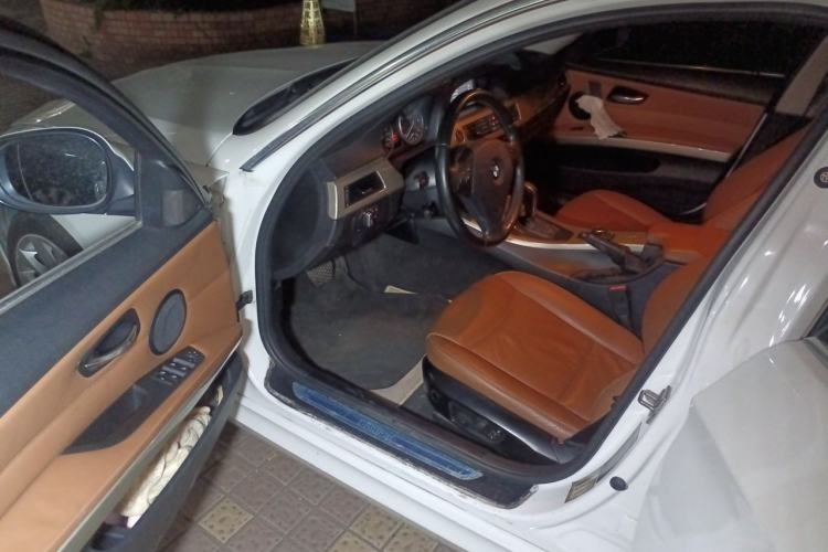 Used BMW 3 Series 2011 320i Luxury Edition Driver Seat