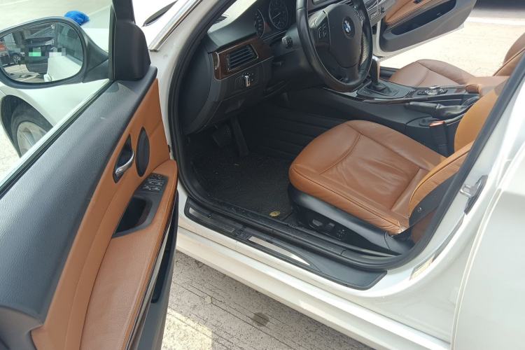 Used BMW 3 Series 2011 320i Sport Edition Driver Seat