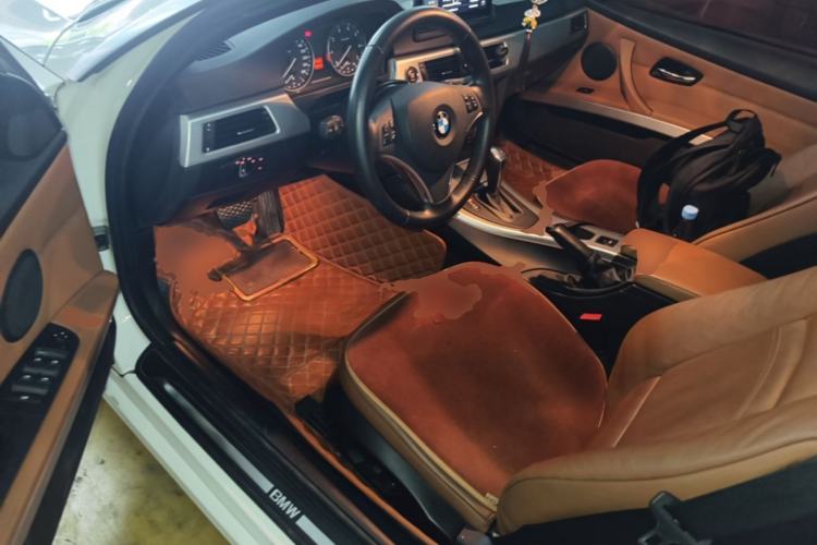 Used BMW 3 Series 2011 320i Convertible Coupe Driver Seat