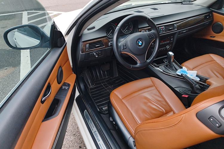 Used BMW 3 Series 2011 320i Coupe Driver Seat