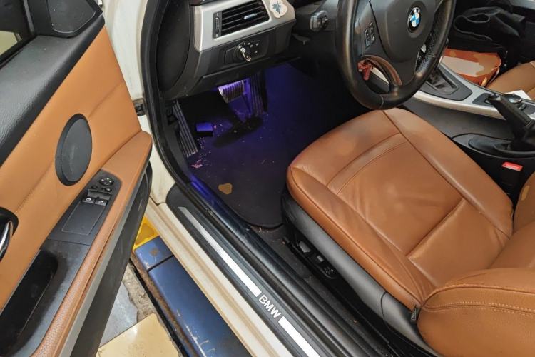 Used BMW 3 Series 2011 320i Coupe Driver Seat