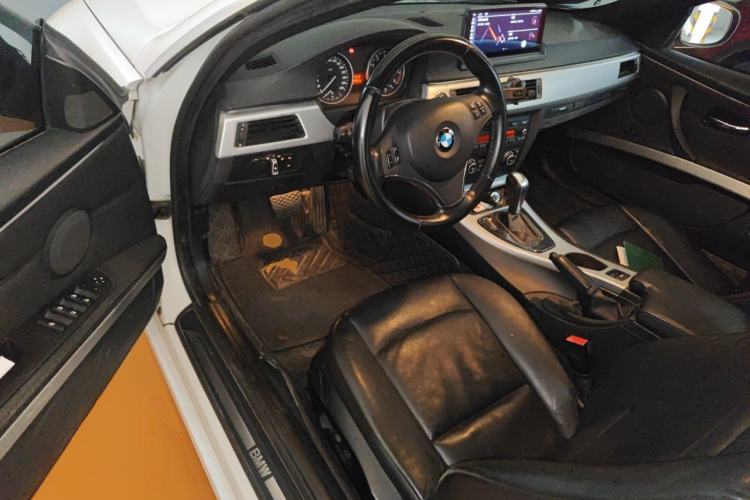 Used BMW 3 Series 2011 325i Convertible Coupe Driver Seat