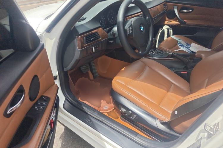 Used BMW 3 Series 2011 320i Sport Edition Driver Seat