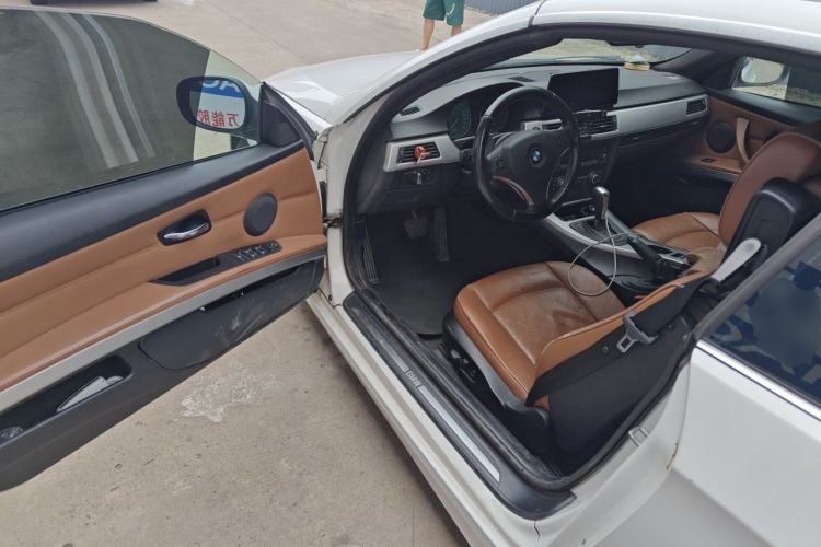 Used BMW 3 Series 2011 320i Convertible Coupe Driver Seat