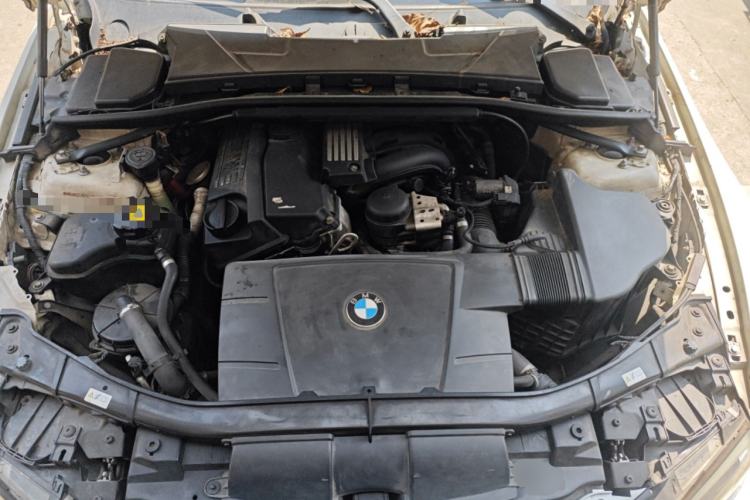 Used BMW 3 Series 2011 320i Coupe Engine Bay