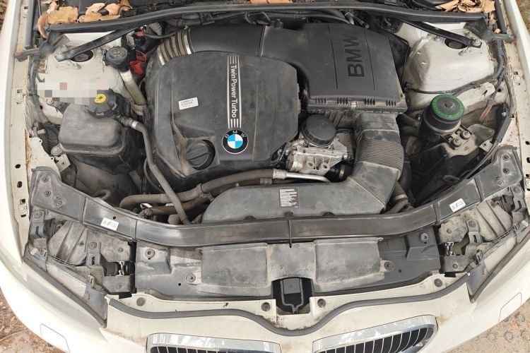 Used BMW 3 Series 2011 335i Convertible Coupe Engine Bay