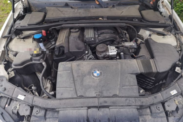 Used BMW 3 Series 2011 320i Sport Edition Engine Bay