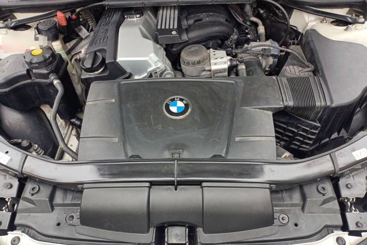 Used BMW 3 Series 2011 320i Convertible Coupe Engine Bay