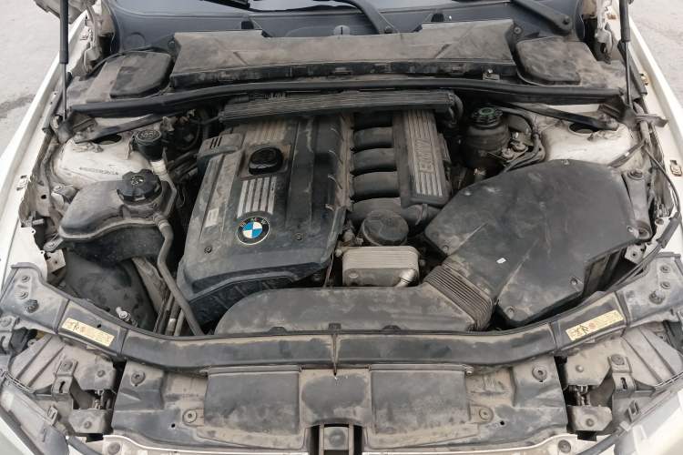 Used BMW 3 Series 2011 330i two-door coupe Engine Bay
