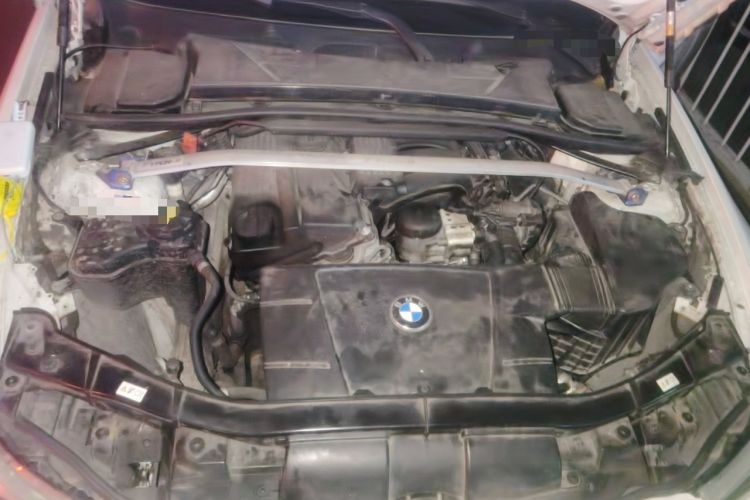 Used BMW 3 Series 2011 320i Sport Edition Engine Bay