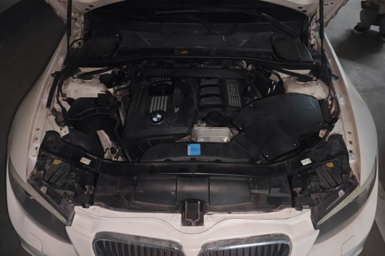 Used BMW 3 Series 2011 325i Convertible Coupe Engine Bay