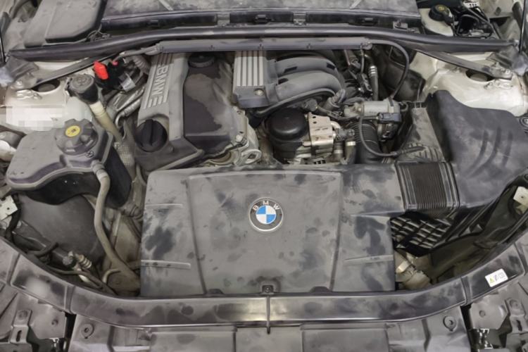 Used BMW 3 Series 2011 320i Convertible Coupe Engine Bay