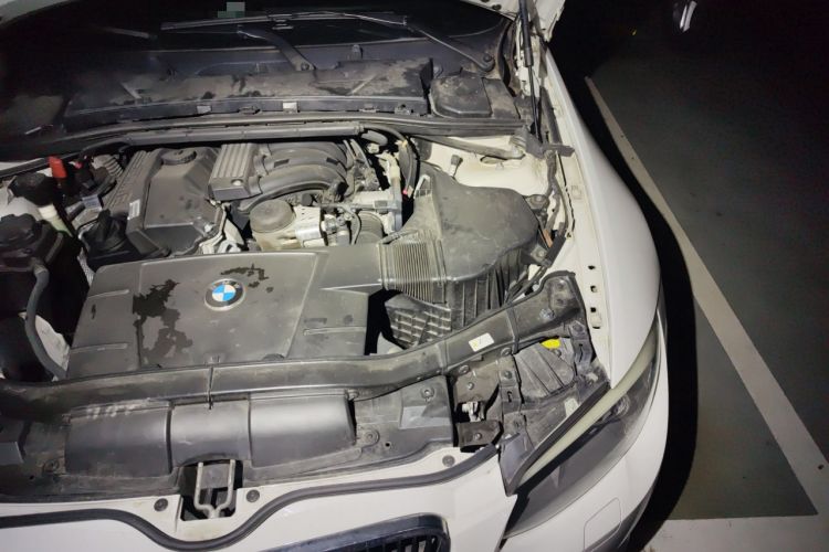 Used BMW 3 Series 2011 320i Coupe Engine Bay Left