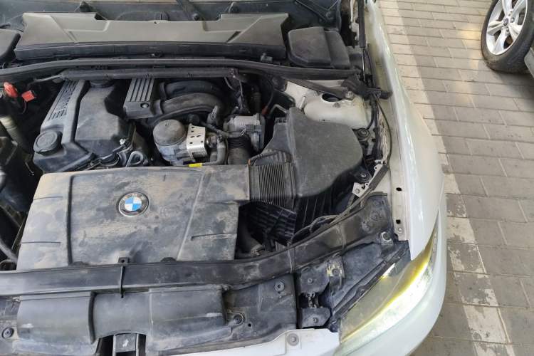 Used BMW 3 Series 2011 318i Leading Model Engine Bay Left