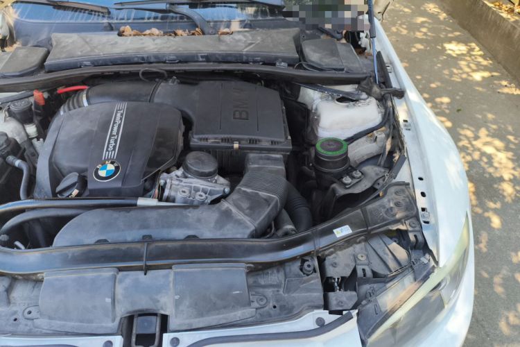 Used BMW 3 Series 2011 335i Convertible Coupe Engine Bay Left