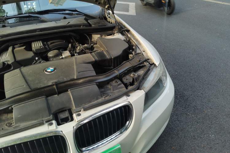 Used BMW 3 Series 2011 318i Leading Model Engine Bay Left