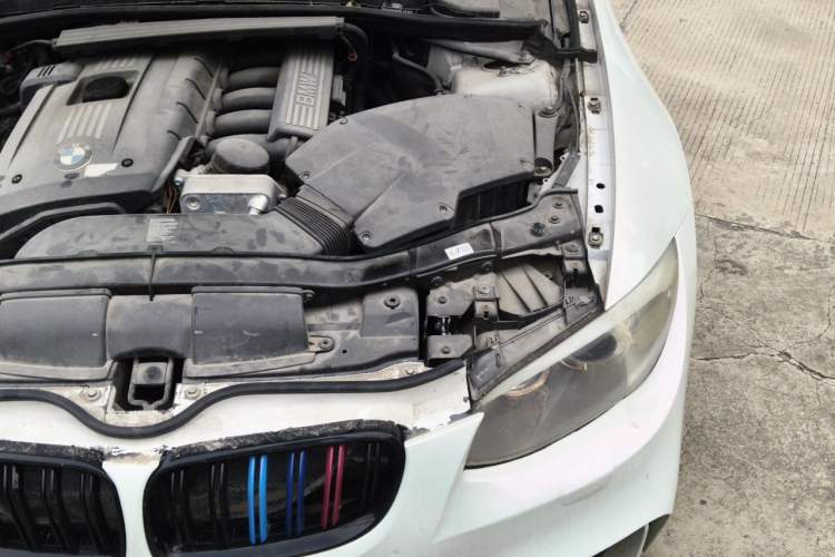 Used BMW 3 Series 2011 325i Convertible Coupe Engine Bay Left