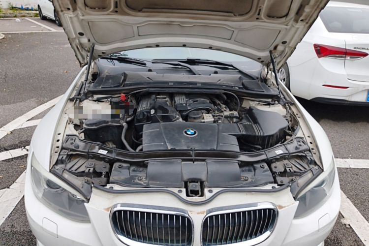 Used BMW 3 Series 2011 320i Coupe Engine Bay