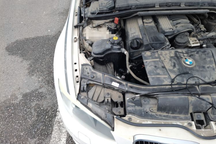 Used BMW 3 Series 2011 320i Coupe Engine Bay Right