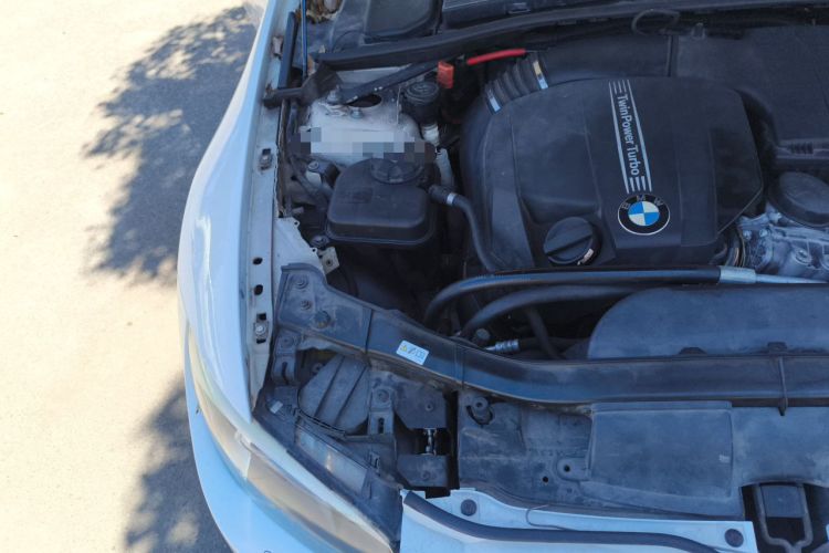 Used BMW 3 Series 2011 335i Convertible Coupe Engine Bay Right
