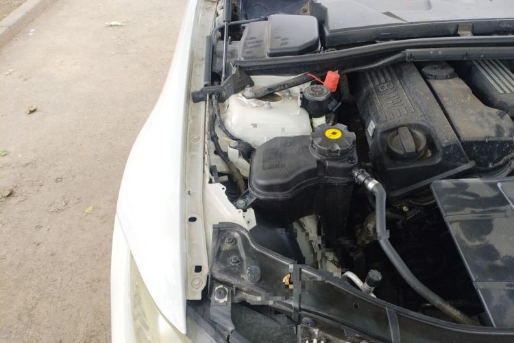 Used BMW 3 Series 2011 318i Leading Model Engine Bay Right