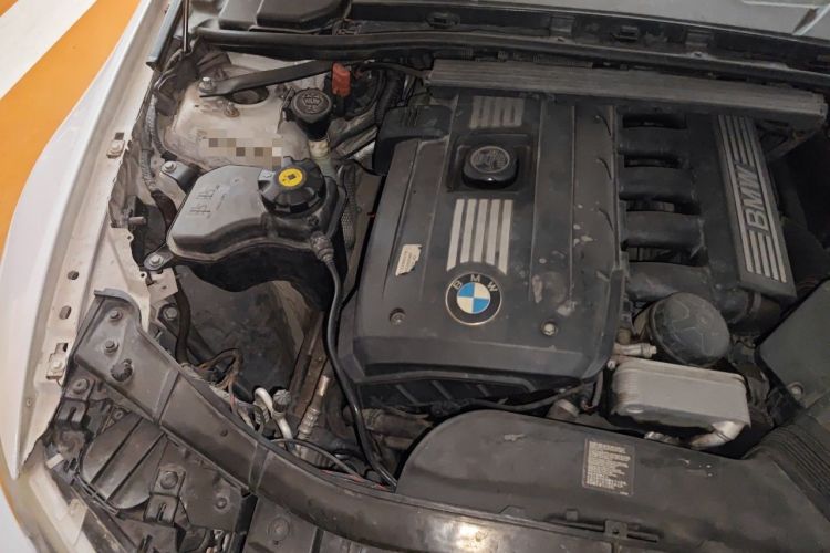 Used BMW 3 Series 2011 325i Convertible Coupe Engine Bay Right