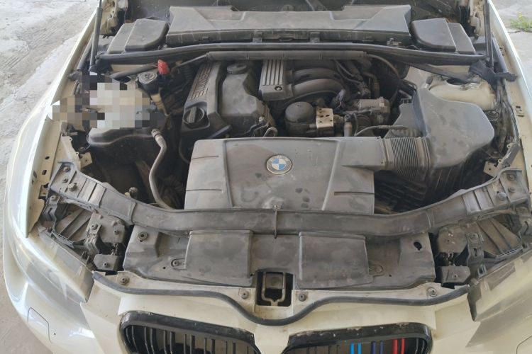 Used BMW 3 Series 2011 320i Coupe Engine Bay