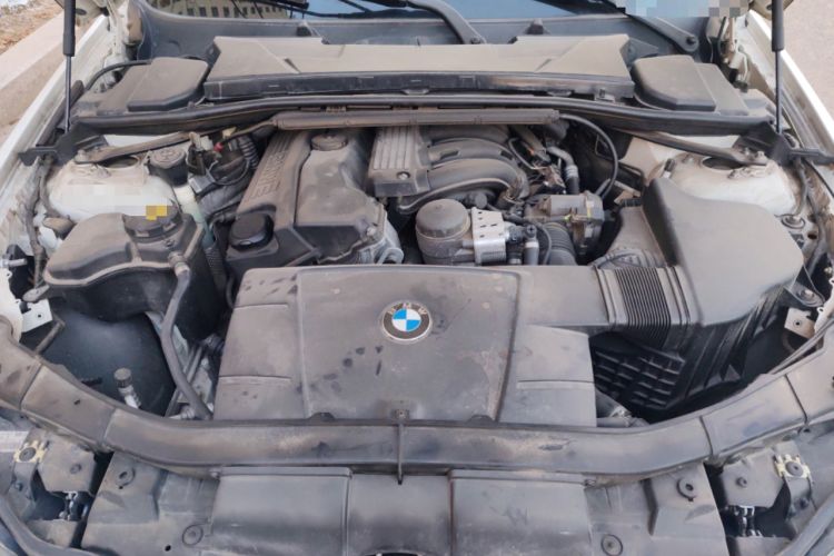 Used BMW 3 Series 2011 318i Leading Model Engine Bay