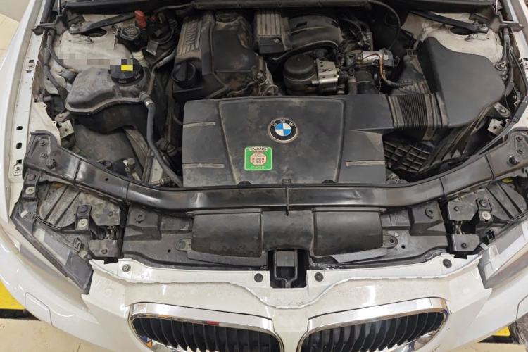 Used BMW 3 Series 2011 320i Coupe Engine Bay