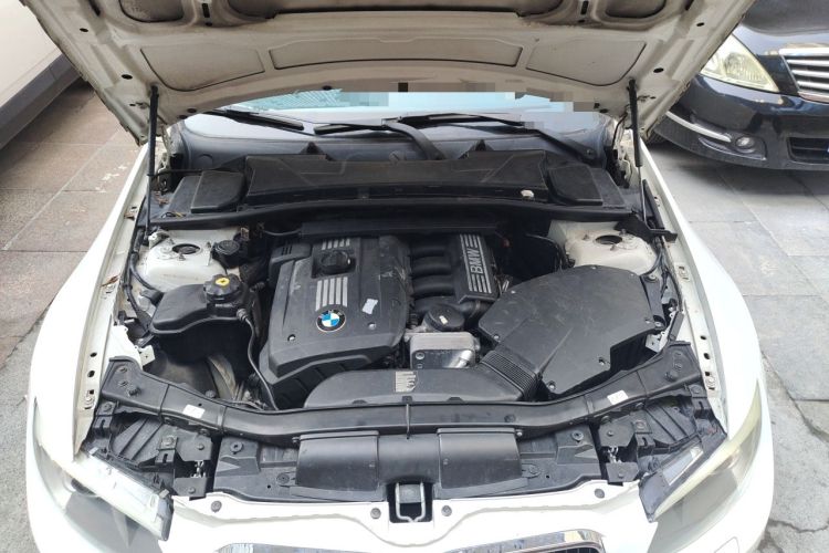 Used BMW 3 Series 2011 325i Convertible Coupe Engine Bay