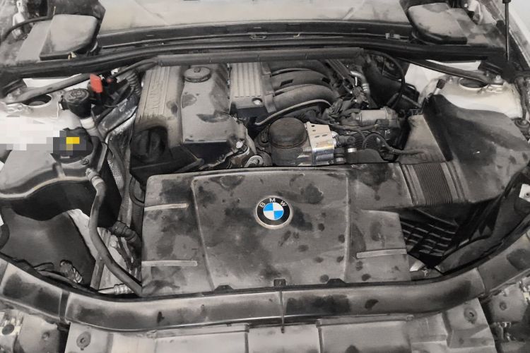 Used BMW 3 Series 2011 318i Leading Model Engine Bay