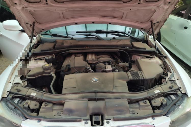 Used BMW 3 Series 2011 320i Sport Edition Engine Bay