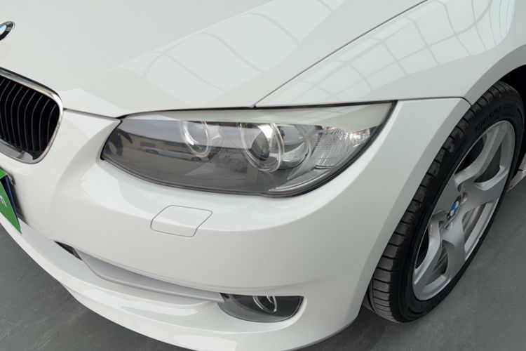 Used BMW 3 Series 2011 320i Convertible Coupe Exterior 5