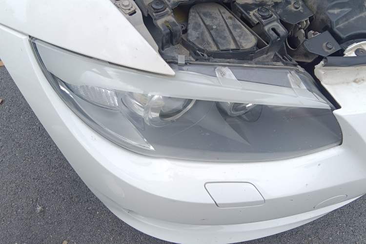 Used BMW 3 Series 2011 320i Convertible Coupe Exterior 6